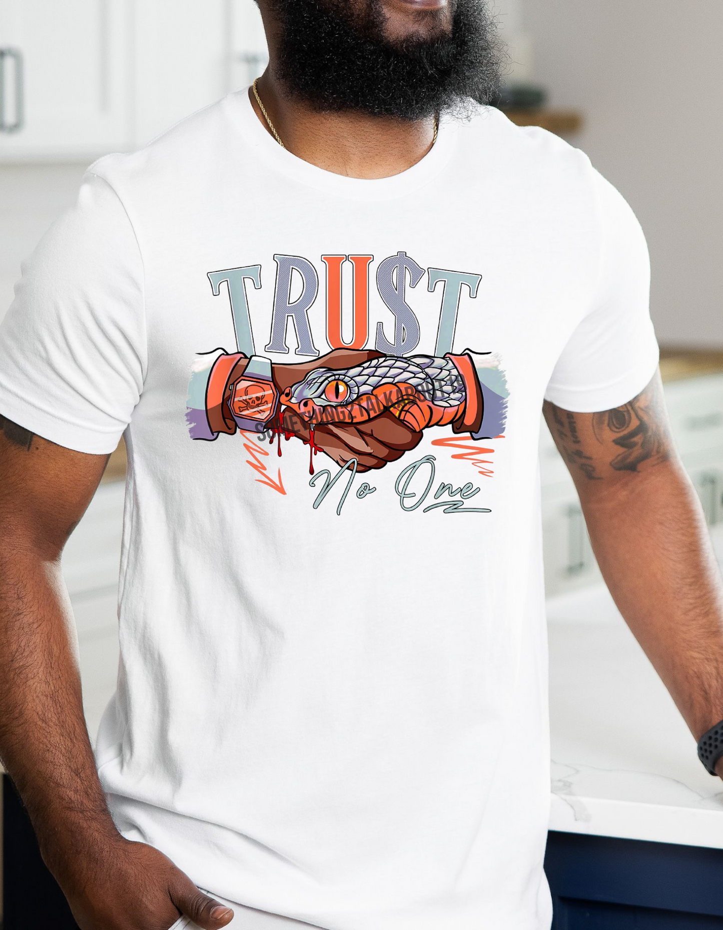 Trust No One (Snake Handshake) T-shirts Unisex