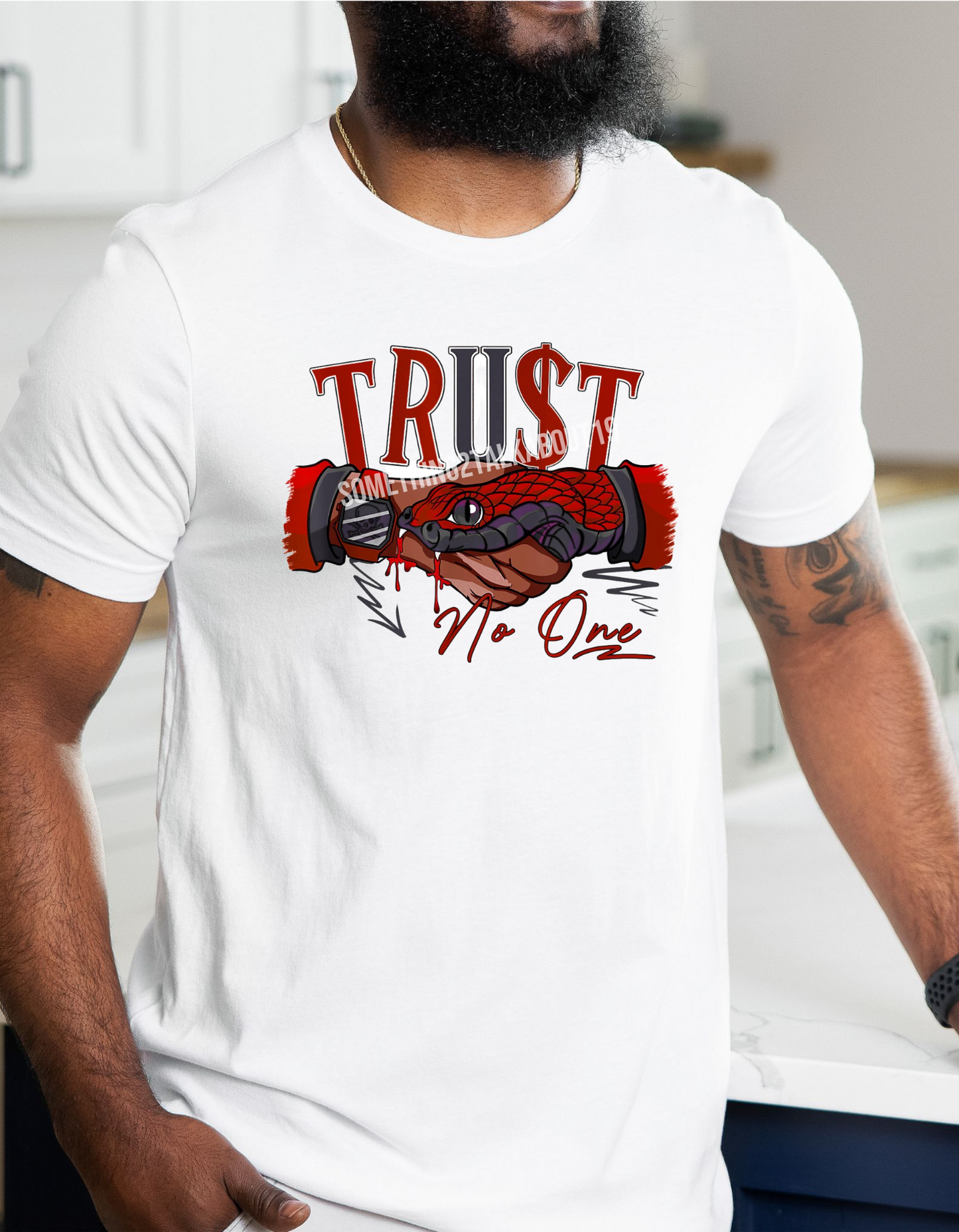 Trust No One (Snake Handshake) T-shirts Unisex