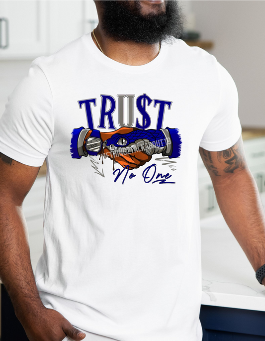 Trust No One (Snake Handshake) T-shirts Unisex